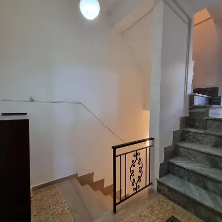 Turistico - Sole Dall'alba Al Tramonto Apartamento